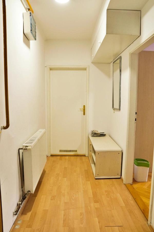 Vijecnica View 2Bdr Apartment With Balcony - Best Location Saraybosna Dış mekan fotoğraf